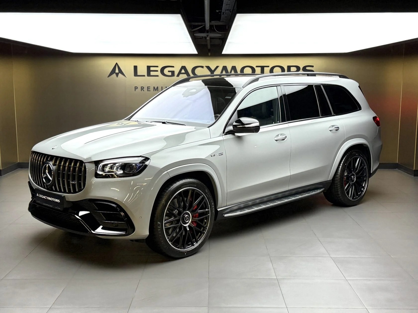Mercedes-AMG: скорость, страсть и совершенство.