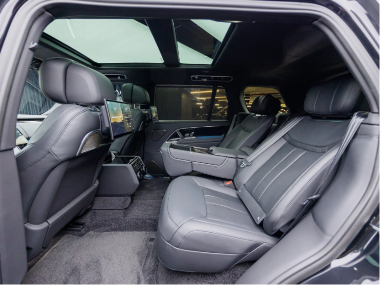 Range Rover Long: отличия и особенности удлиненной модели британского внедороджника