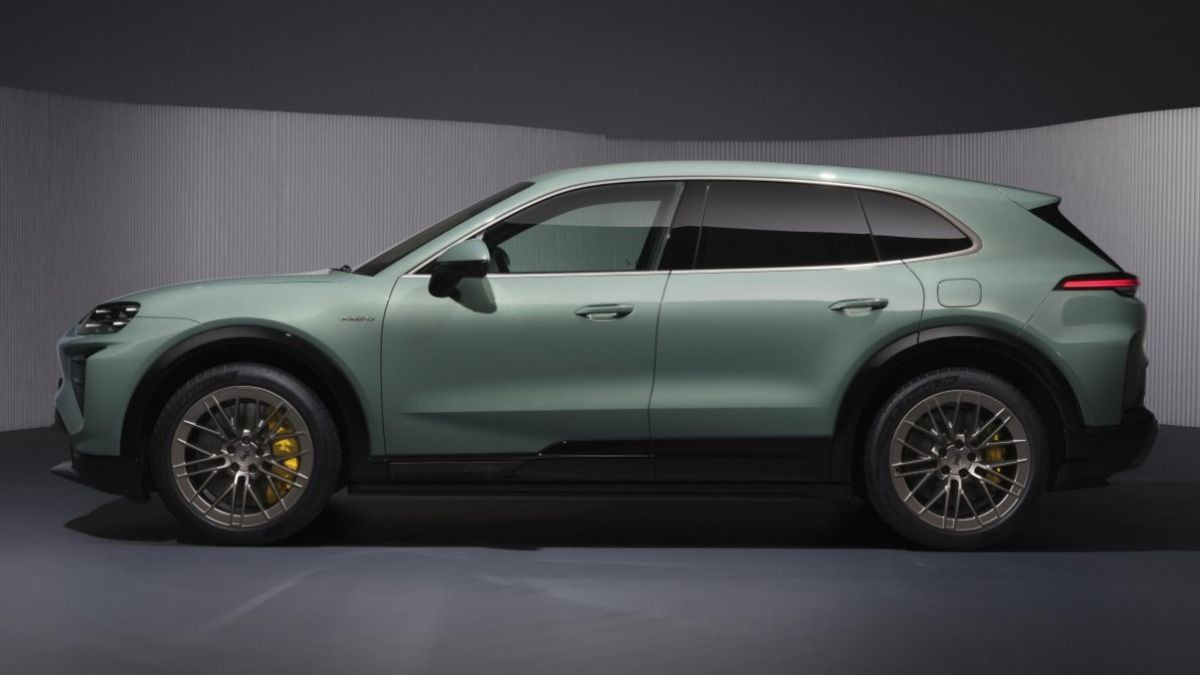Porsche меняет свою стратегию: причины и перспективы.