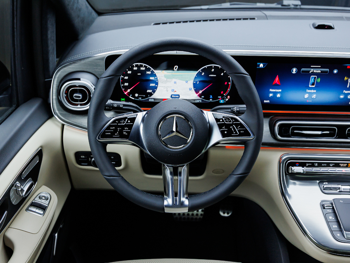 Новое поступление на склад — Mercedes-Benz V300d Long