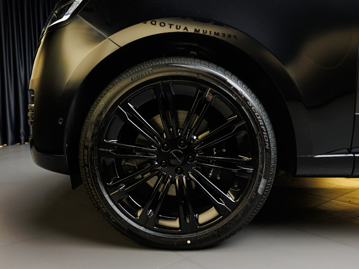 Новое поступление на склад — Range Rover Autobiography LWB