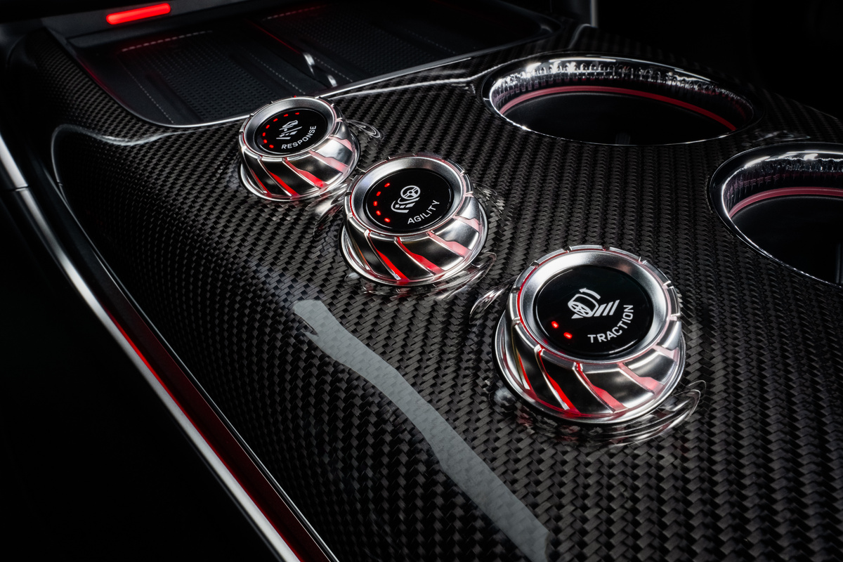 Mercedes-AMG представил новый GT: электрическая эра с динамикой суперкара.