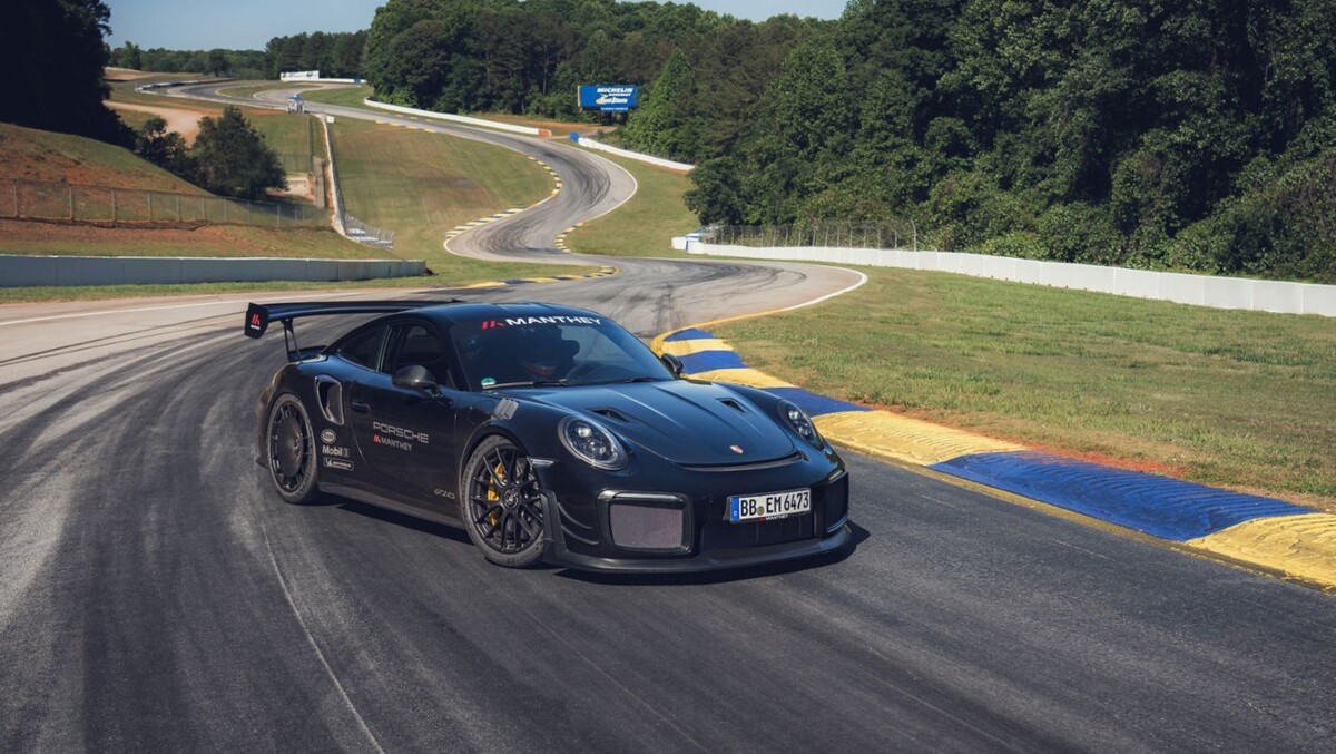 Porsche 911 с пакетом Manthey установили новые рекорды на Road Atlanta