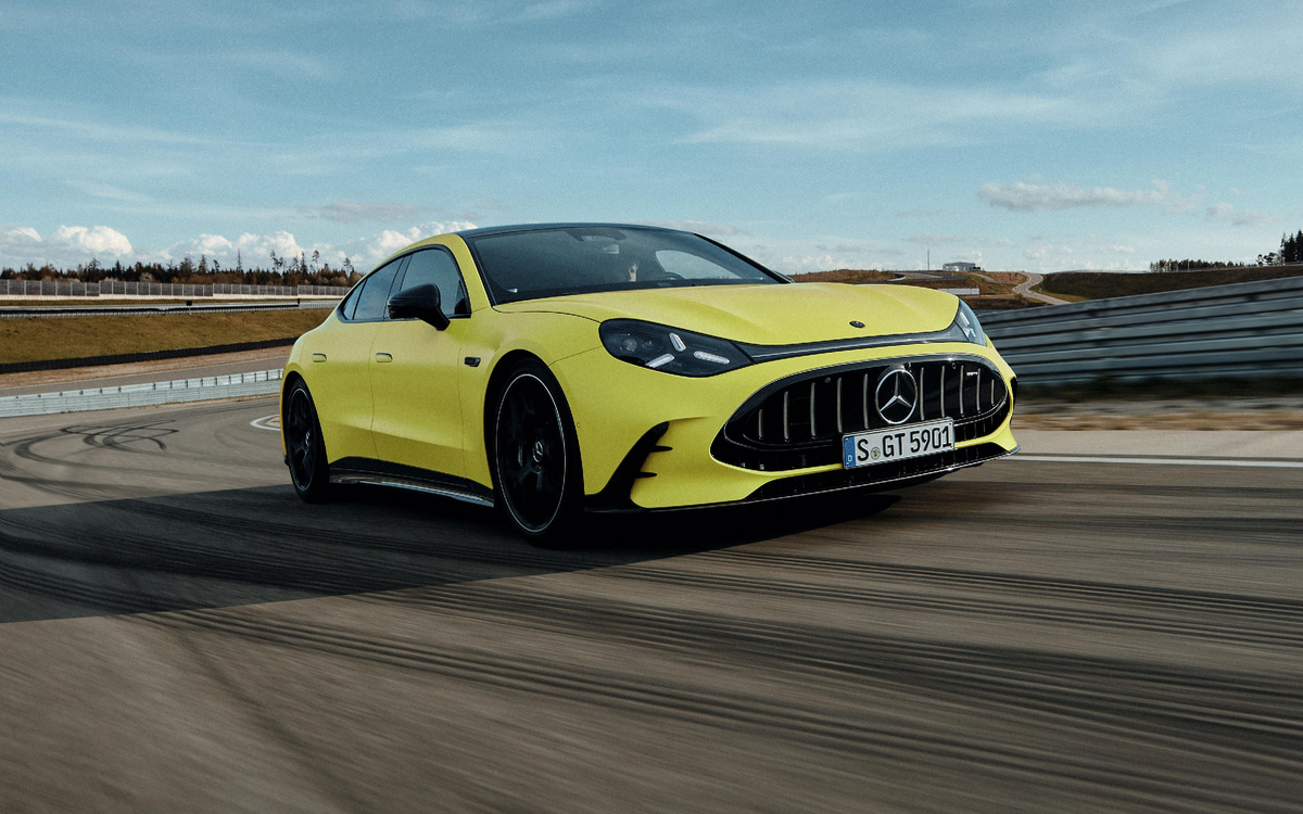 Mercedes-AMG представил новый GT: электрическая эра с динамикой суперкара.