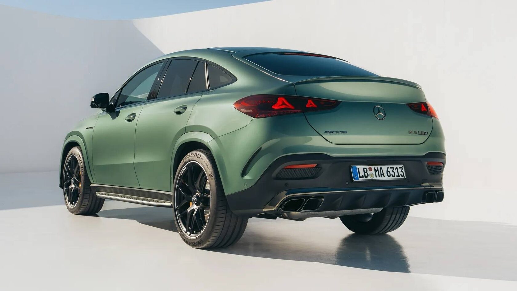 Mercedes-AMG представил обновленные GLE 63 S и GLS 63