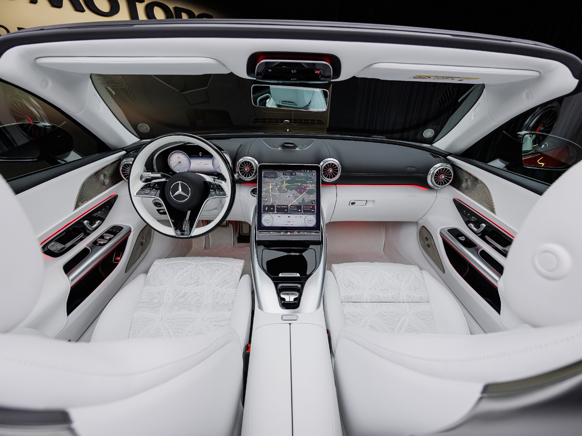Новое поступление на склад — Mercedes-Maybach SL 680.