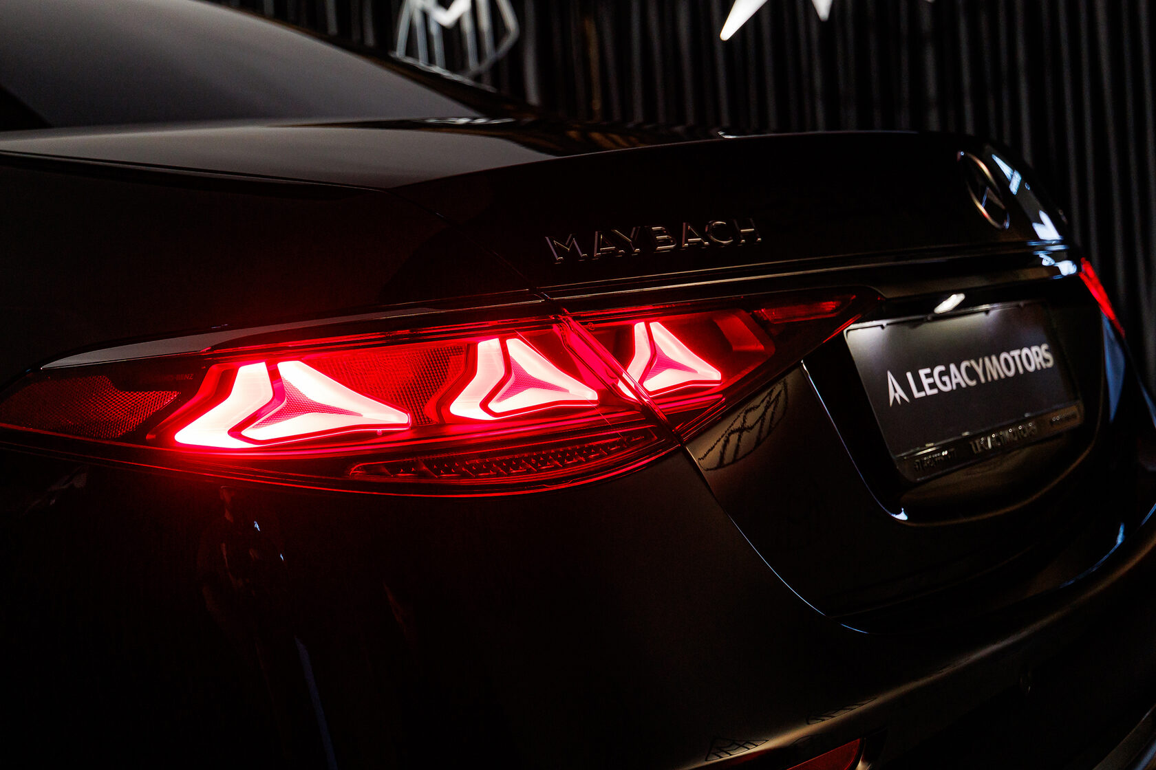 Компания Legacy Motors первой в России представила рестайлинговый Mercedes-Maybach S-Class