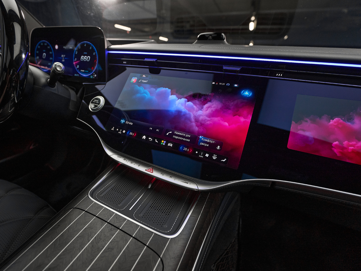 Единственный в России Mercedes-Maybach S-Class Night Series появился в Москве
