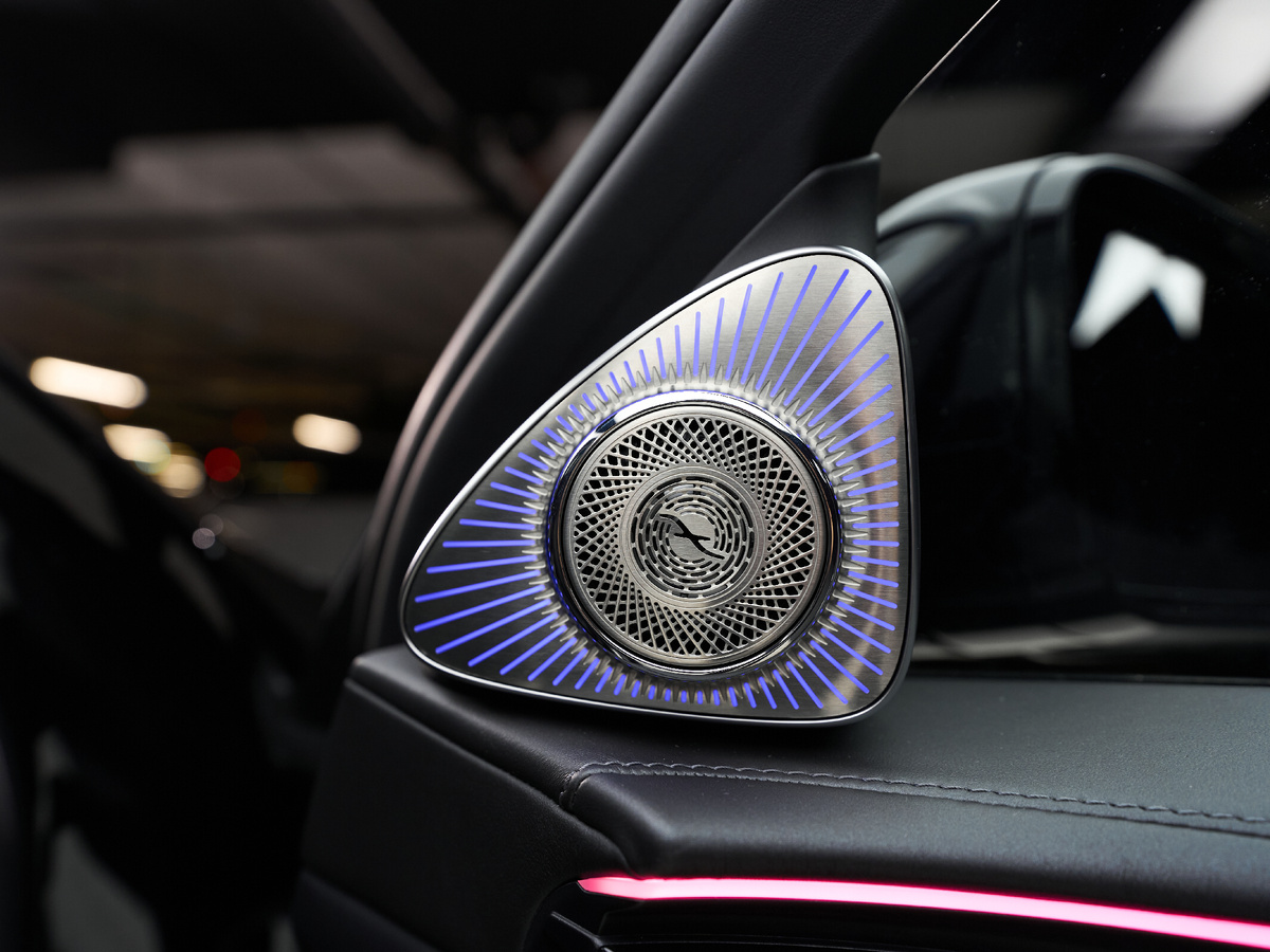 Единственный в России Mercedes-Maybach S-Class Night Series появился в Москве