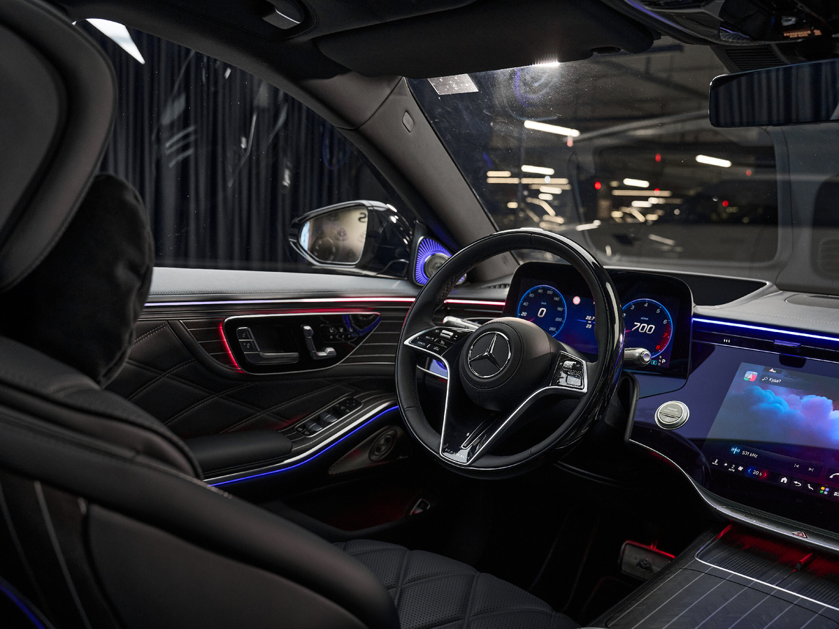 Единственный в России Mercedes-Maybach S-Class Night Series появился в Москве