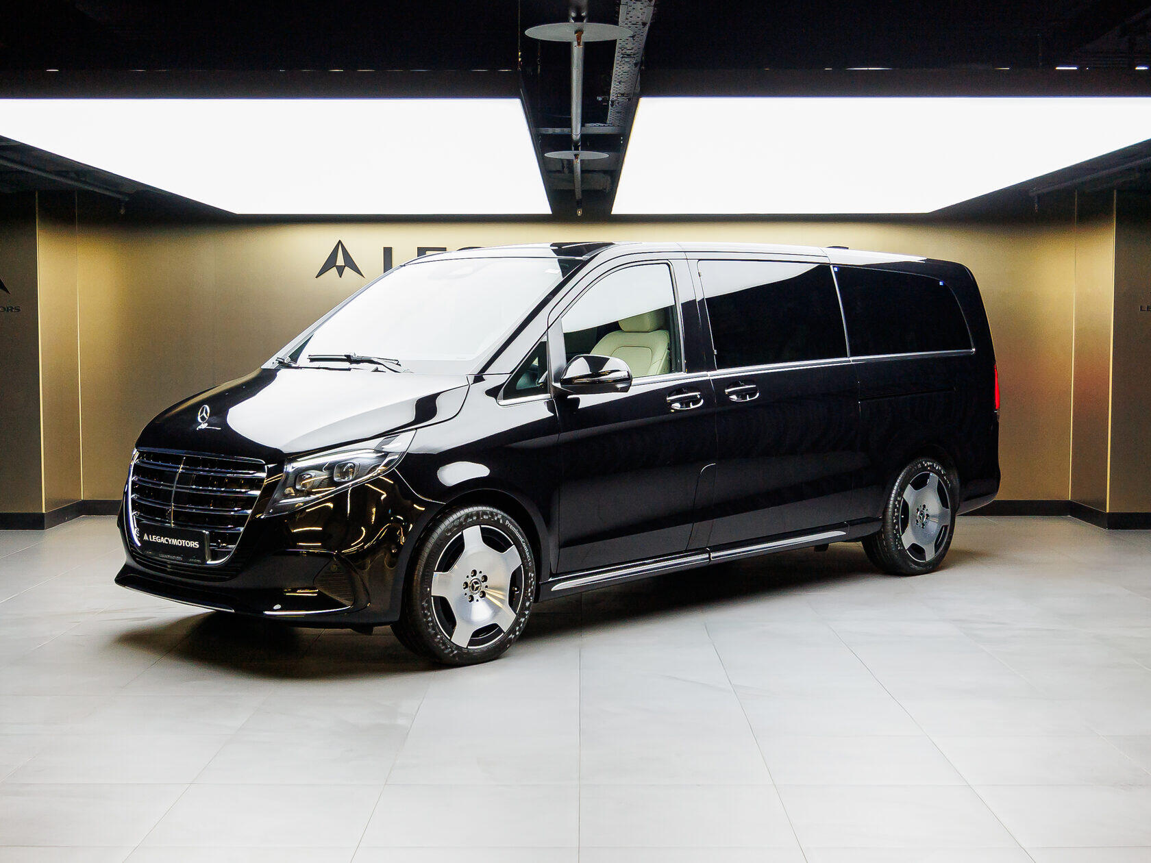 Mercedes-Benz V-Класс 300 d EL 4MATIC