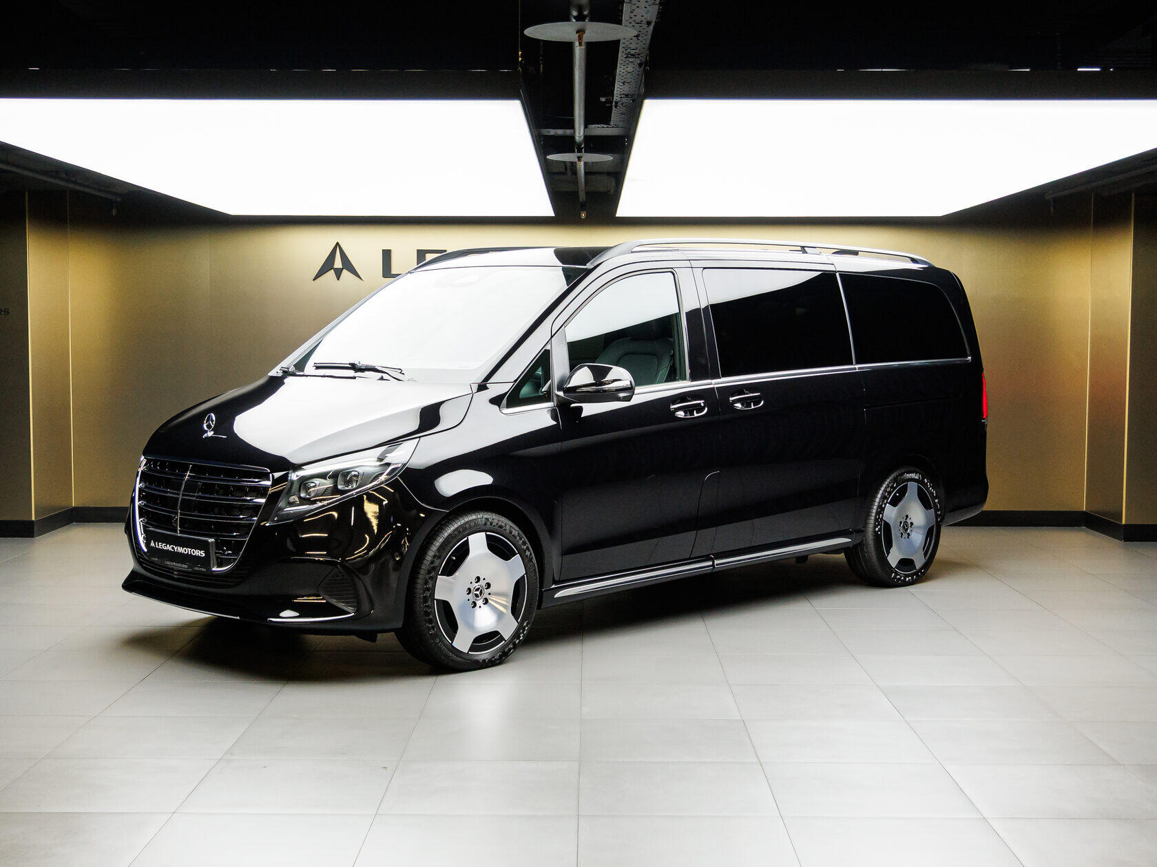 Mercedes-Benz V-Класс 300 d L 4MATIC