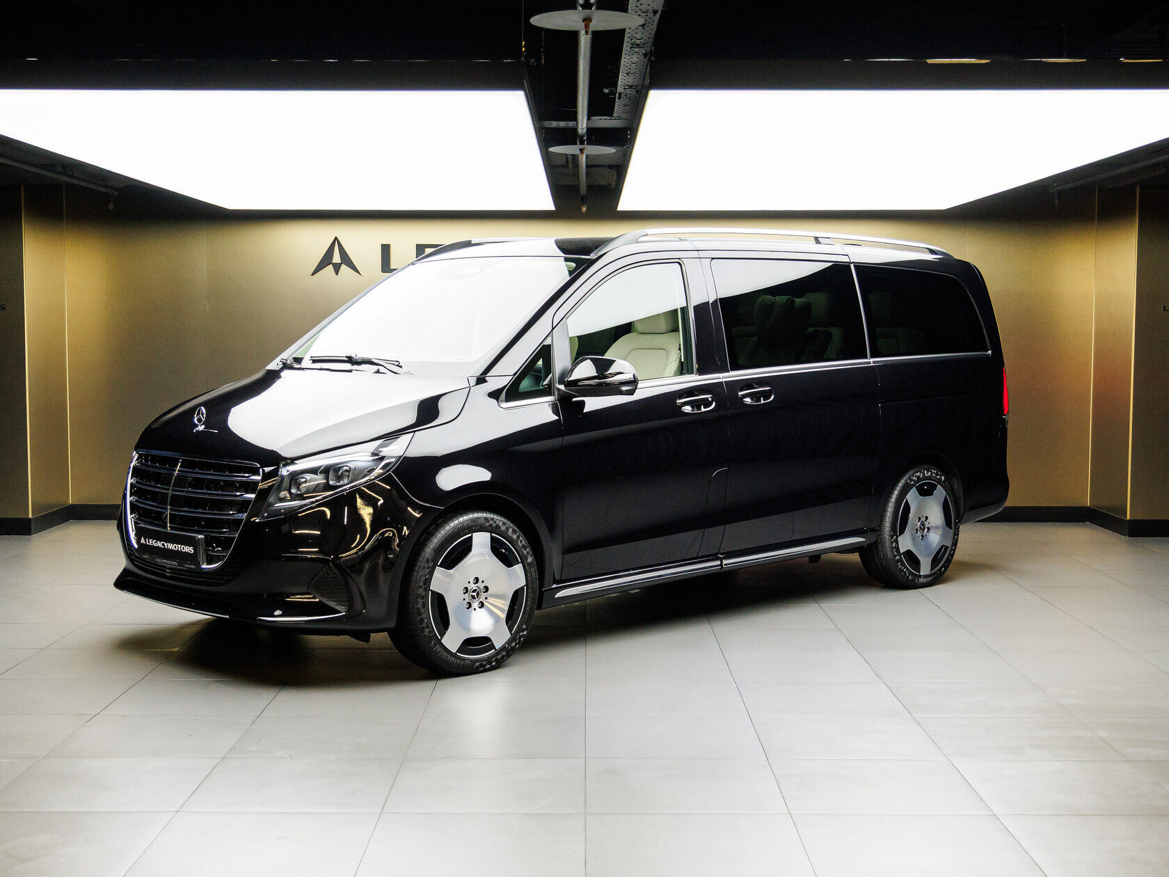 Mercedes-Benz V-Класс 300 d L 4MATIC