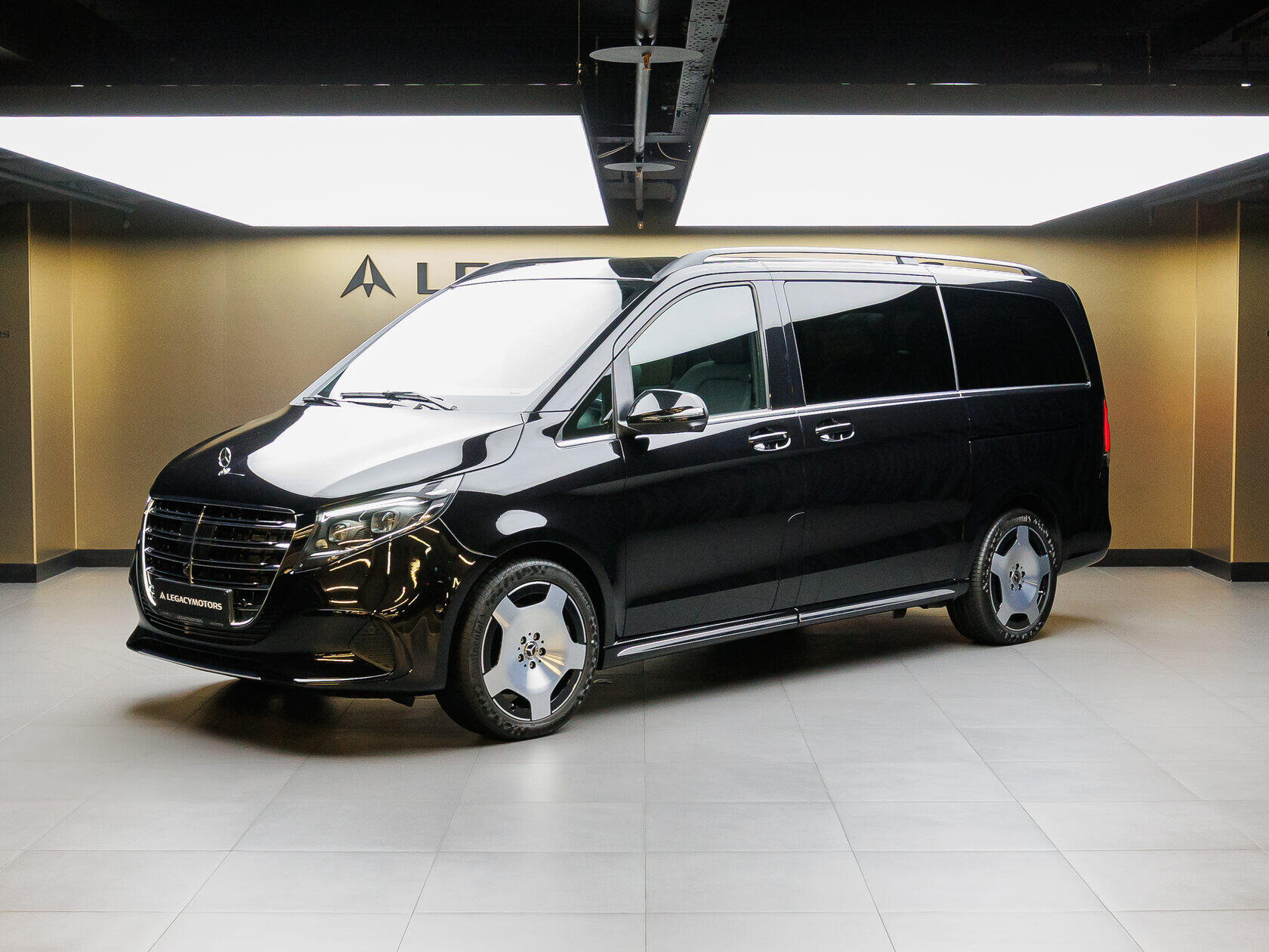 Mercedes-Benz V-Класс 300 d L 4MATIC