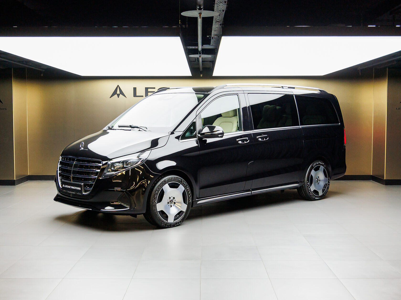 Mercedes-Benz V-Класс 300 d L 4MATIC