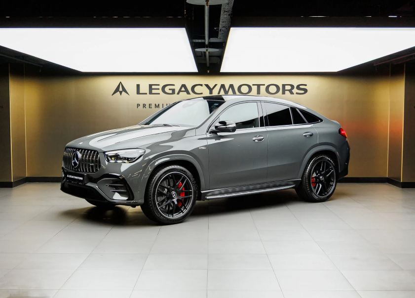 BMW X6 против Mercedes-Benz GLE Coupe: управляемость или комфорт.