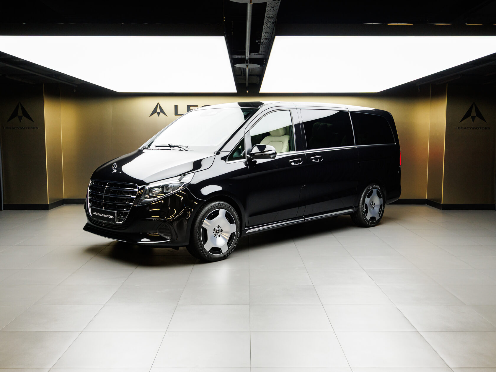 Mercedes-Benz V-Класс 300 d L 4MATIC